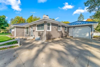 /international/us/31-w-hallett-street-hillsdale-mi-110120411397/