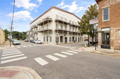 /international/us/412-dauphin-street-mobile-al-110108074935/