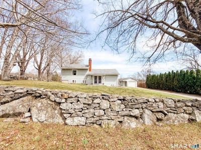 /international/us/53-prospect-street-woodstock-ct-110107433918/
