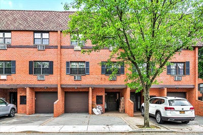 /international/us/220-30-64th-avenue-bayside-ny-110107885310/