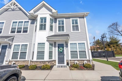 /international/us/137-emanuel-way-east-meadow-ny-110106718691/