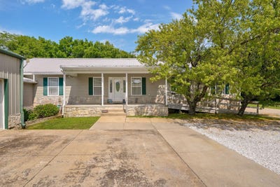 /international/us/7222-n-farm-road-203-strafford-mo-110108719258/