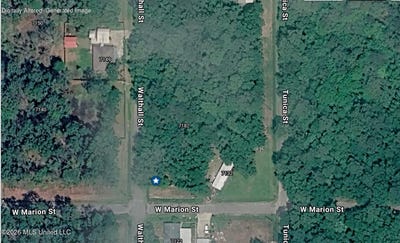 /international/us/walthall-street-bay-saint-louis-ms-110120508511/
