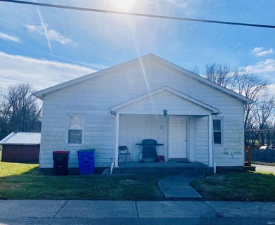 /international/us/1301-e-walnut-street-boonville-in-110104636637/
