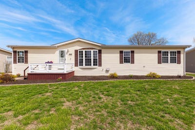 /international/us/5504-white-pine-roscoe-il-110099243621/