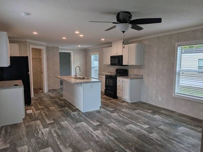 /international/us/2400-township-road-119-tiffin-oh-110119945464/