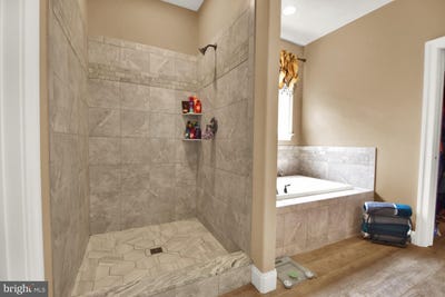 /international/us/5874-gabrielle-lane-chambersburg-pa-110101466017/