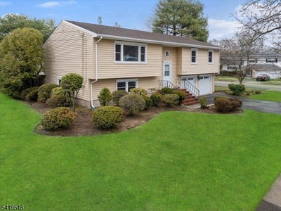 /international/us/41-03-ackerman-dr-fair-lawn-boro-nj-110107818560/