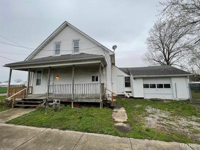 /international/us/308-w-indiana-street-new-baden-il-110099019613/