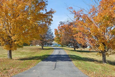 /international/us/716-hodsdon-road-pownal-me-110109755101/