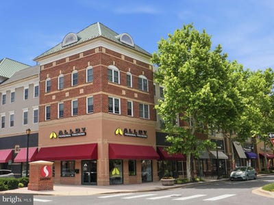 /international/us/404-king-farm-boulevard-rockville-md-110108547720/