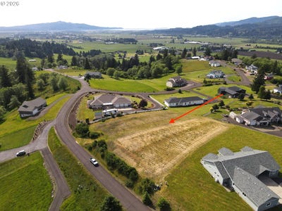 /international/us/110-skyview-rd-tillamook-or-110108346713/