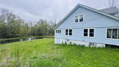 /international/us/835-carley-brook-road-honesdale-pa-110109491122/