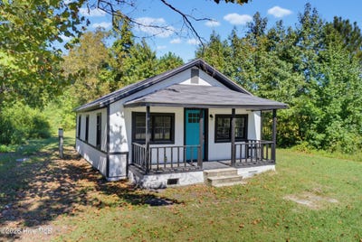 /international/us/359-smith-lane-bolton-nc-110109979503/