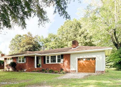 /international/us/908-n-church-street-zebulon-nc-110100694084/