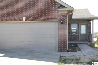 /international/us/121-twin-lakes-drive-vine-grove-ky-110107799509/
