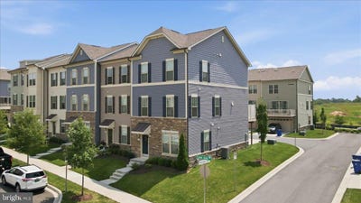 /international/us/6105-lemon-grass-lane-frederick-md-110109616080/