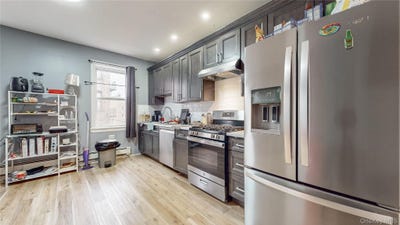 /international/us/82-moquette-row-n-yonkers-ny-110105284323/