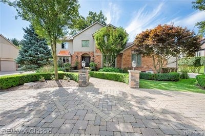 /international/us/2899-current-drive-rochester-hills-mi-110119932784/