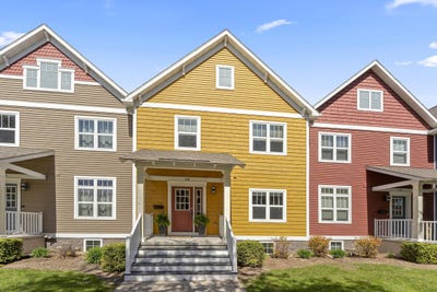 /international/us/228-s-jackson-street-green-bay-wi-110108352453/