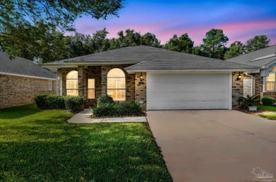 /international/us/5421-dynasty-dr-pensacola-fl-110120512114/