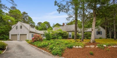 /international/us/24-indigo-lane-osterville-ma-110100820852/