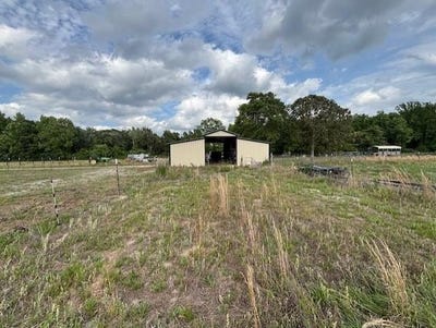 /international/us/6880-bloomville-road-manning-sc-110099701466/