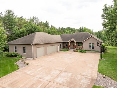 /international/us/8201-nine-mile-creek-road-fall-creek-wi-110097982634/?lang=zh-cn