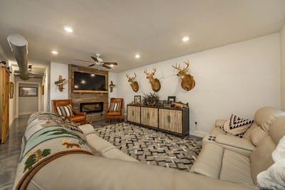 /international/us/7910-edgemont-rd-suite-200-greers-ferry-ar-110108878783/
