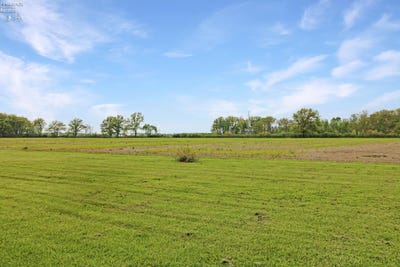 /international/us/w-bloom-oak-harbor-oh-110108820749/