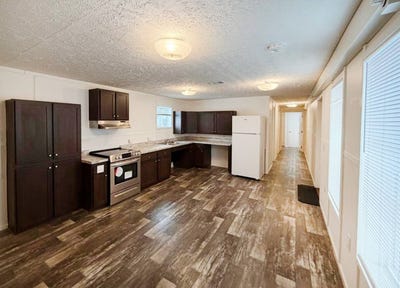 /international/us/32-prairieview-glyndon-mn-110106563283/