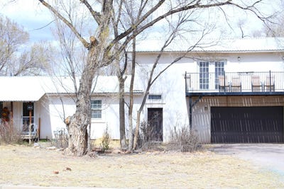 /international/us/404-408-w-3rd-street-capitan-nm-110097984336/?lang=zh-tw