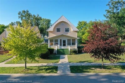 /international/us/3003-north-boulevard-port-huron-al-110119745109/