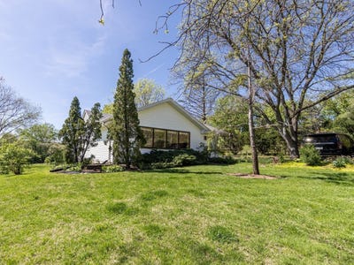 /international/us/11s104-jackson-street-burr-ridge-il-110107633374/