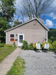 /international/us/58-beech-street-bristol-nh-110106553899/