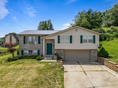 /international/us/56-regal-oaks-barboursville-wv-110101153714/?lang=en