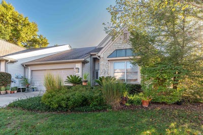 /international/us/2807-s-st-remy-circle-bloomington-in-110120688905/