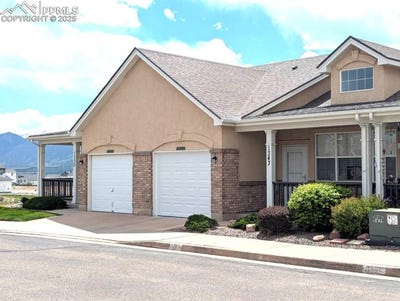/international/us/1343-villa-grove-monument-co-110098037293/