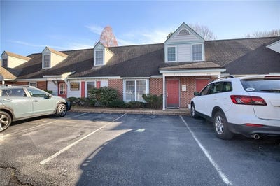 /international/us/7194-chapman-drive-hayes-va-110104938688/