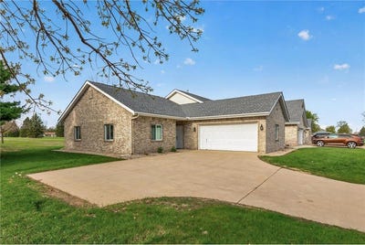 /international/us/901-w-main-street-belle-plaine-mn-110107568538/