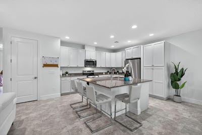 /international/us/16131-oakview-drive-westlake-fl-110106762128/