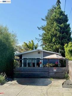 /international/us/1536-carleton-st-berkeley-ca-110109166134/