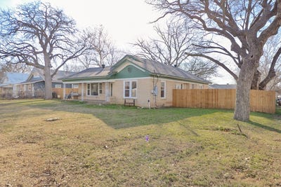 /international/us/517-w-lamar-street-alvord-tx-110104561050/