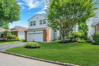 /international/us/15-hamlet-drive-commack-ny-110108331346/