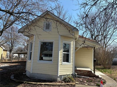 /international/us/1208-n-madison-street-litchfield-il-110106523543/