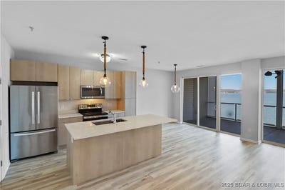 /international/us/100-trinity-pointe-drive-camdenton-mo-110098625561/