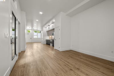 /international/us/1545-32nd-street-oakland-ca-110107856612/