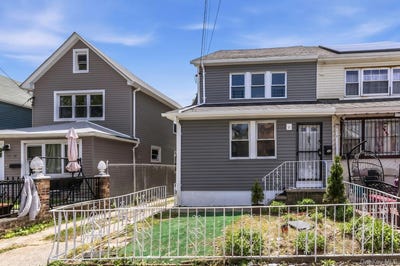 /international/us/17138-105th-avenue-jamaica-ny-110108298623/