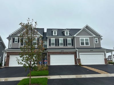 /international/us/2204-horseshoe-circle-naperville-il-110108750896/