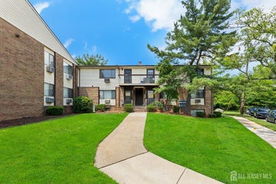 /international/us/1004-cricket-lane-woodbridge-proper-nj-110100392738/?lang=es